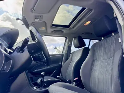 Suzuki Swift 2015 - 8990 EUR, 178000 km - AUTO.MOTO.pt - 178000km - foto 10 de 28