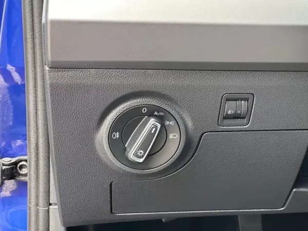 SEAT Ibiza 2020 - 12500 EUR, 41149 km - AUTO.MOTO.pt - 41149km - foto 29 de 41