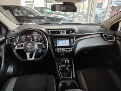 Nissan Qashqai 2017 - 15750 EUR, 155200 km - AUTO.MOTO.pt - 155200km - foto 35 de 37