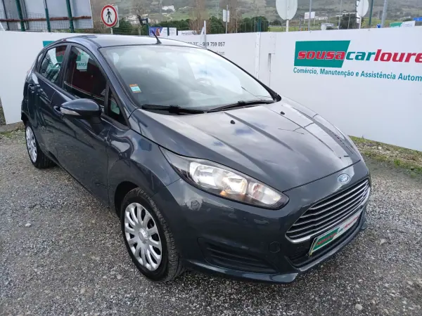Ford Fiesta 2013 - 7200 EUR, 106782 km - AUTO.MOTO.pt - 106782km - foto 6 de 26