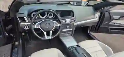 Mercedes-Benz E 250 2015 - 23600 EUR, 206000 km - AUTO.MOTO.pt - 206000km - foto 15 de 20