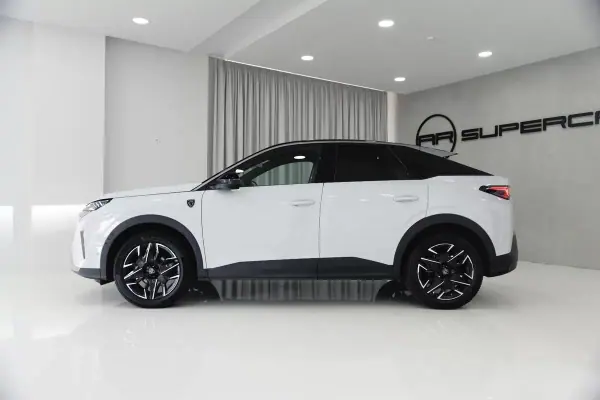 Peugeot 3008 2025 - 32950 EUR, 43000 km - AUTO.MOTO.pt - 43000km - foto 8 de 46