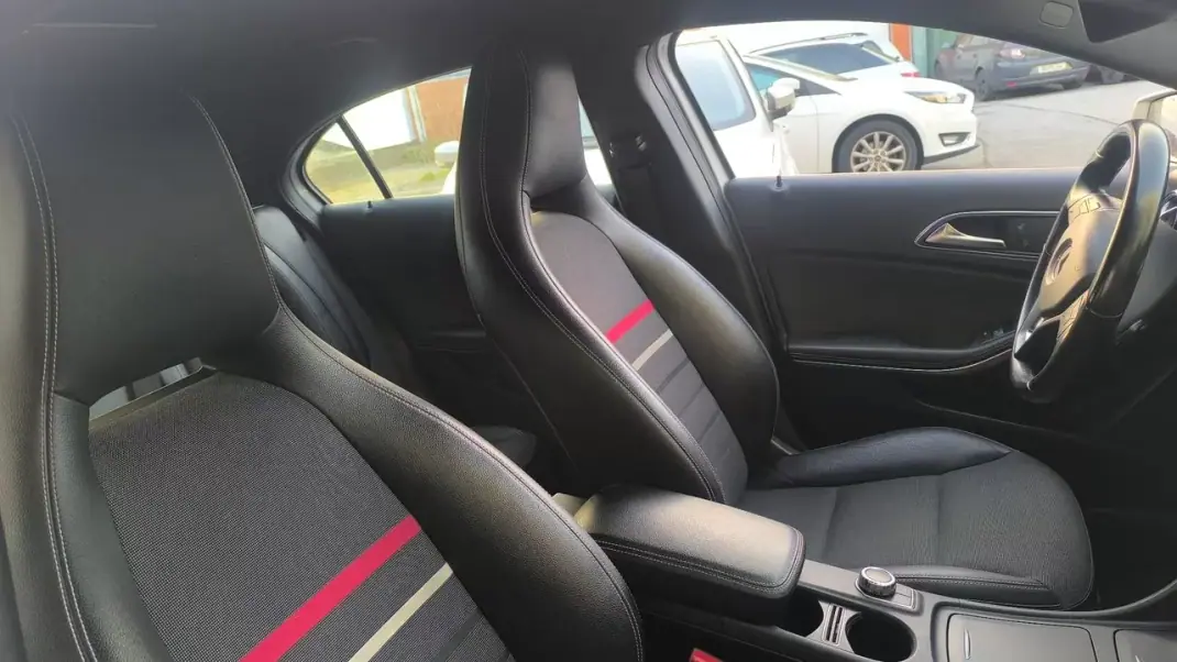 Mercedes-Benz A 180 2014 - 15800 EUR, 180000 km - AUTO.MOTO.pt - 180000km - foto 5 de 23