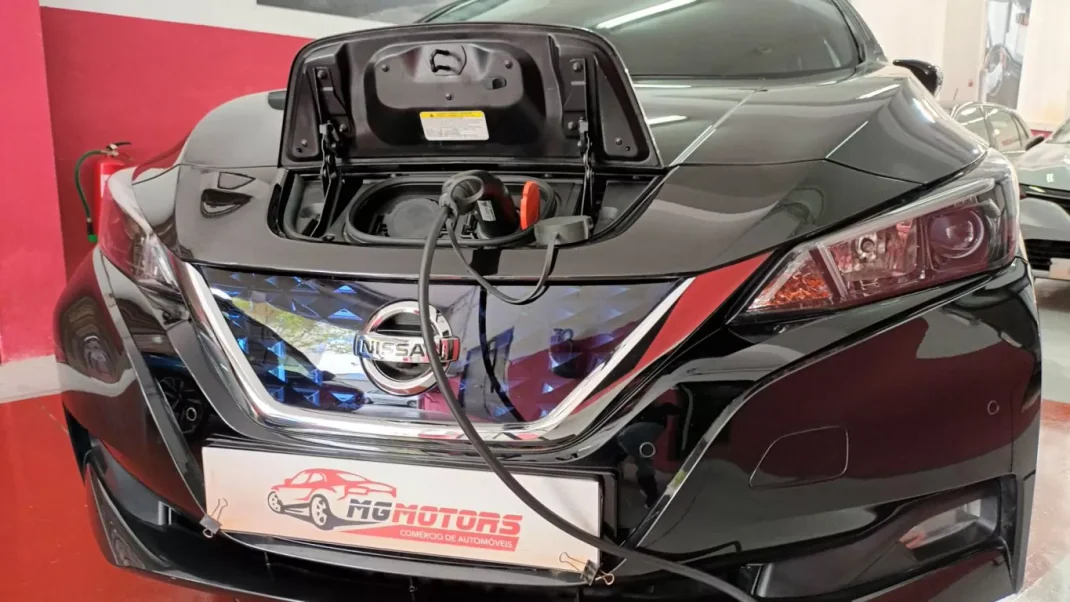 Nissan Leaf 2020 - 20500 EUR, 56131 km - AUTO.MOTO.pt - 56131km - foto 76 de 77