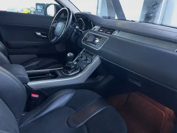 Land Rover Range Rover Evoque 2015 - 22490 EUR, 199000 km - AUTO.MOTO.pt - 199000km - foto 9 de 19