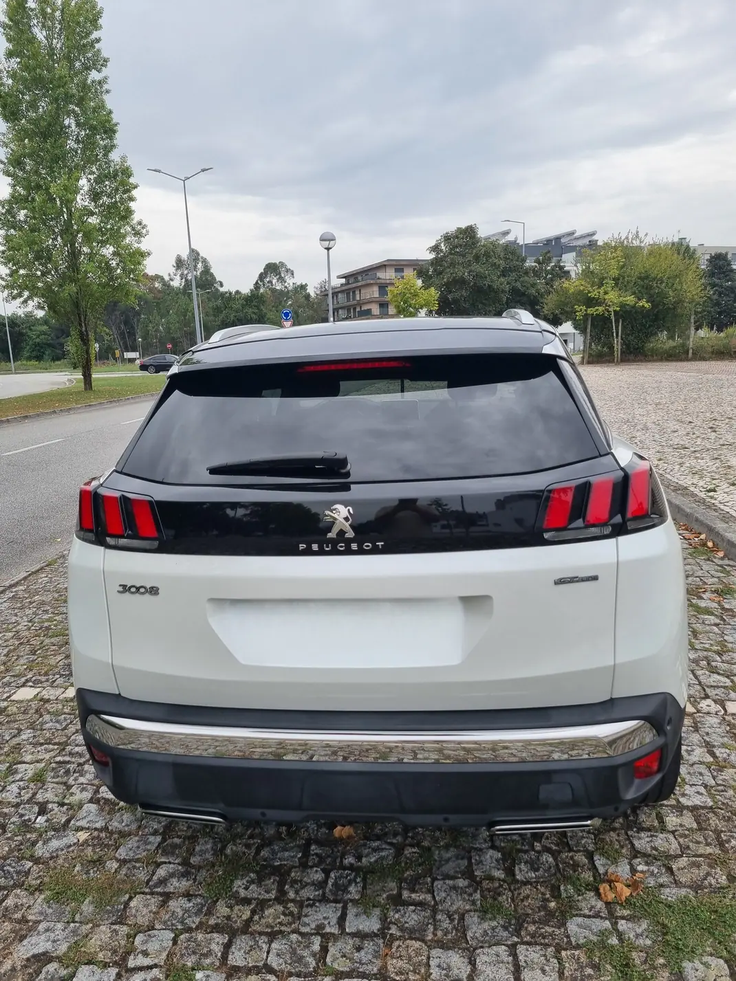 Peugeot 3008 2019 - 17900 EUR, 108000 km - 108000km - foto 4 de 12