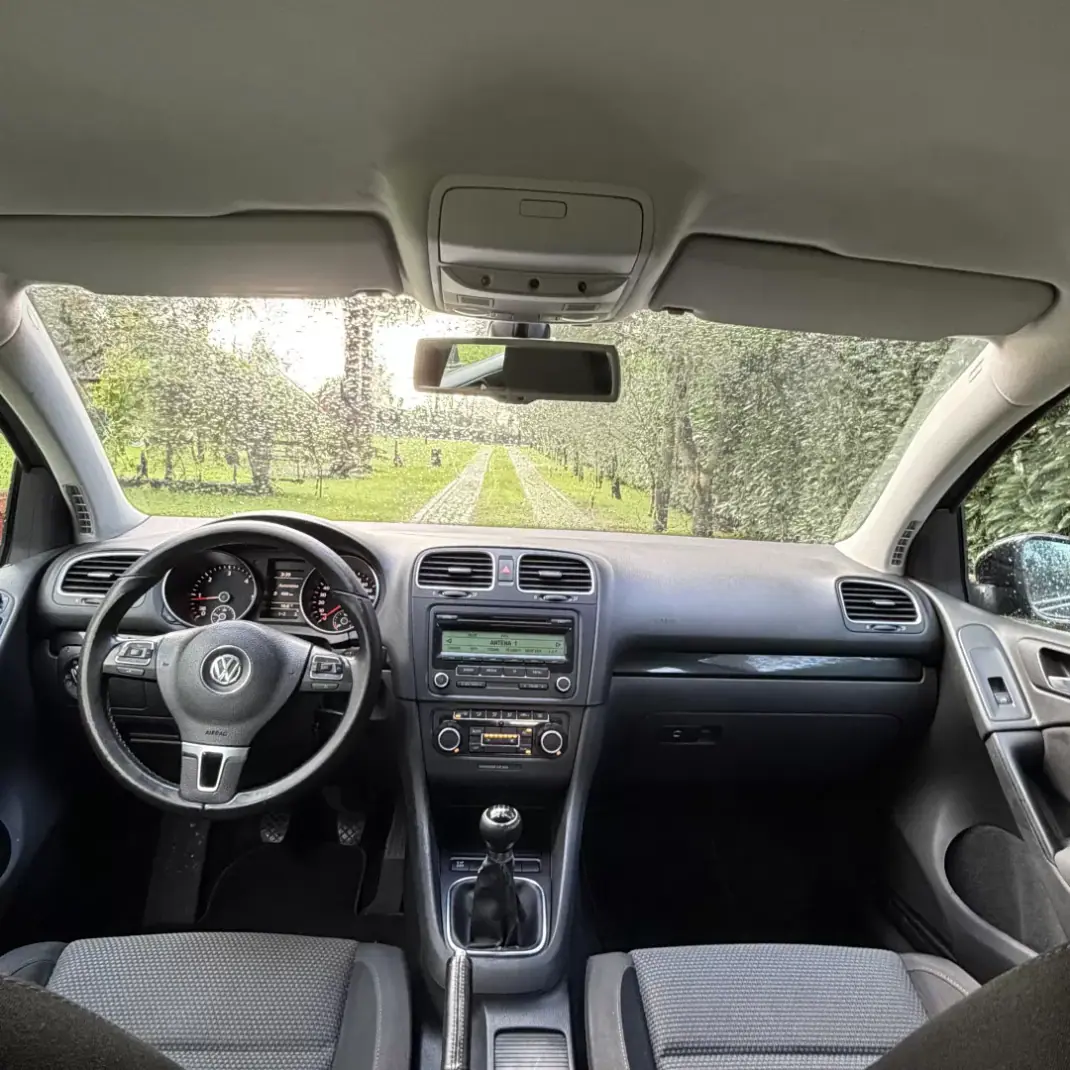 Volkswagen Golf Plus 2009 - 7990 EUR, 333000 km - AUTO.MOTO.pt - 333000km - foto 7 de 19