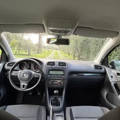 Volkswagen Golf Plus 2009 - 7990 EUR, 333000 km - AUTO.MOTO.pt - 333000km - foto 7 de 19