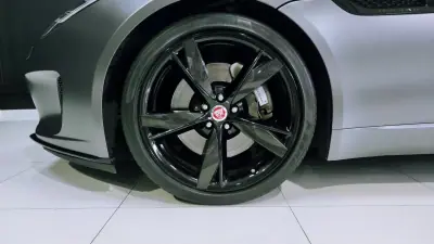 Jaguar F-Type 2018 - 59950 EUR, 53186 km - AUTO.MOTO.pt - 53186km - foto 9 de 20