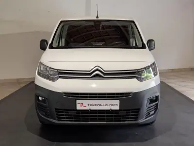 Citroën 2020 - 16500 EUR, 144542 km - AUTO.MOTO.pt - 144542km - foto 2 de 19