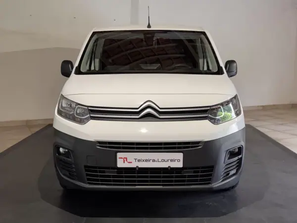 Citroën 2020 - 16500 EUR, 144542 km - AUTO.MOTO.pt - 144542km - foto 2 de 19