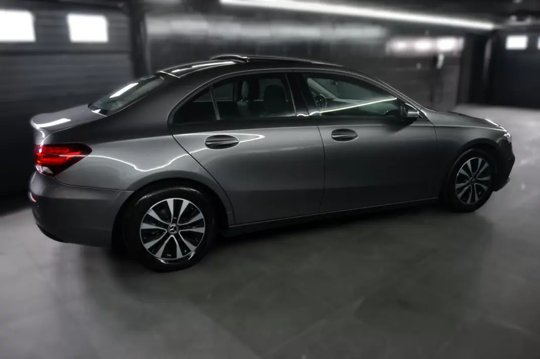 Mercedes-Benz A 200 Limousine 2020 - 23950 EUR, 127521 km - 127521km - foto 14 de 36