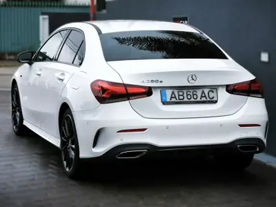 Mercedes-Benz A 250 Limousine 2020 - 25950 EUR, 141000 km - AUTO.MOTO.pt - 141000km - foto 11 de 55