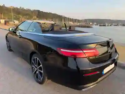 Mercedes-Benz E 220 2018 - 31900 EUR, 174000 km - AUTO.MOTO.pt - 174000km - foto 8 de 10