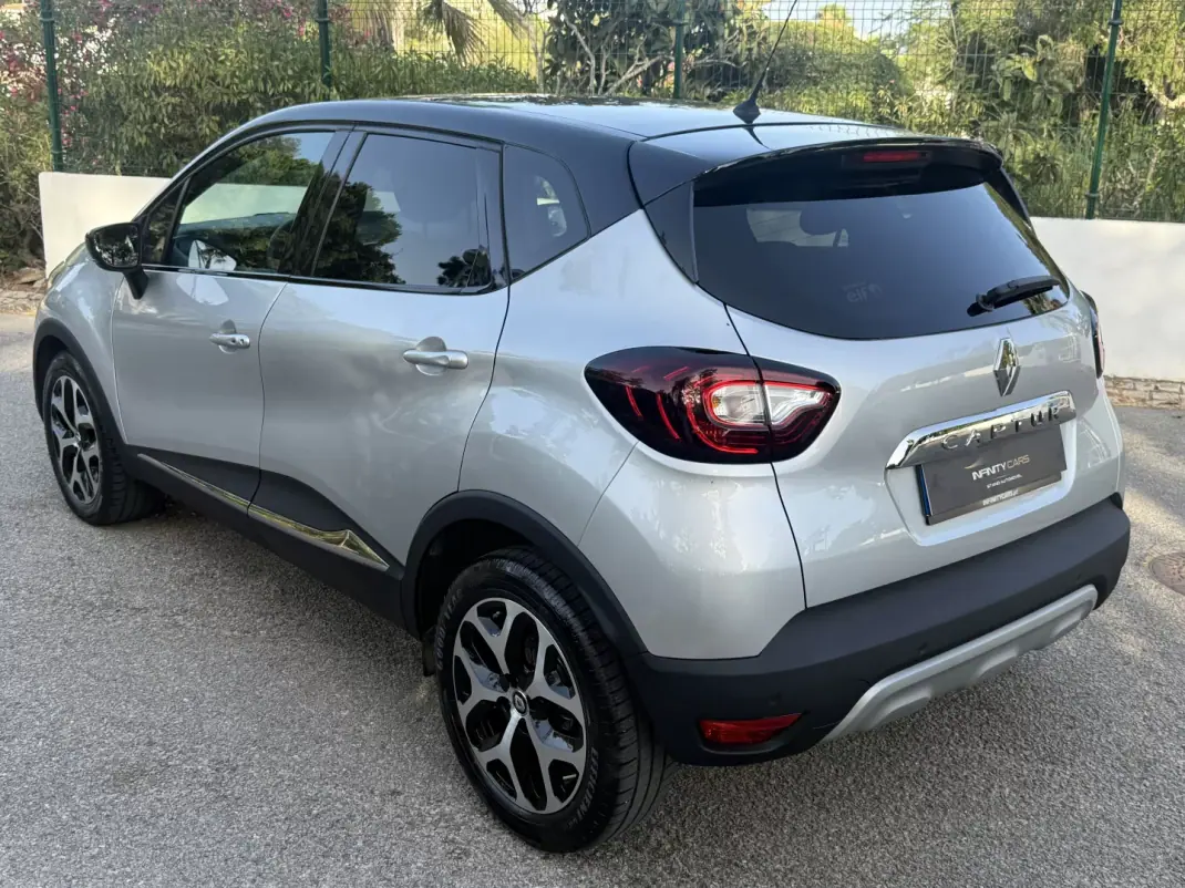 Renault Captur 2019 - 15699 EUR, 7000 km - 7000km - foto 11 de 15