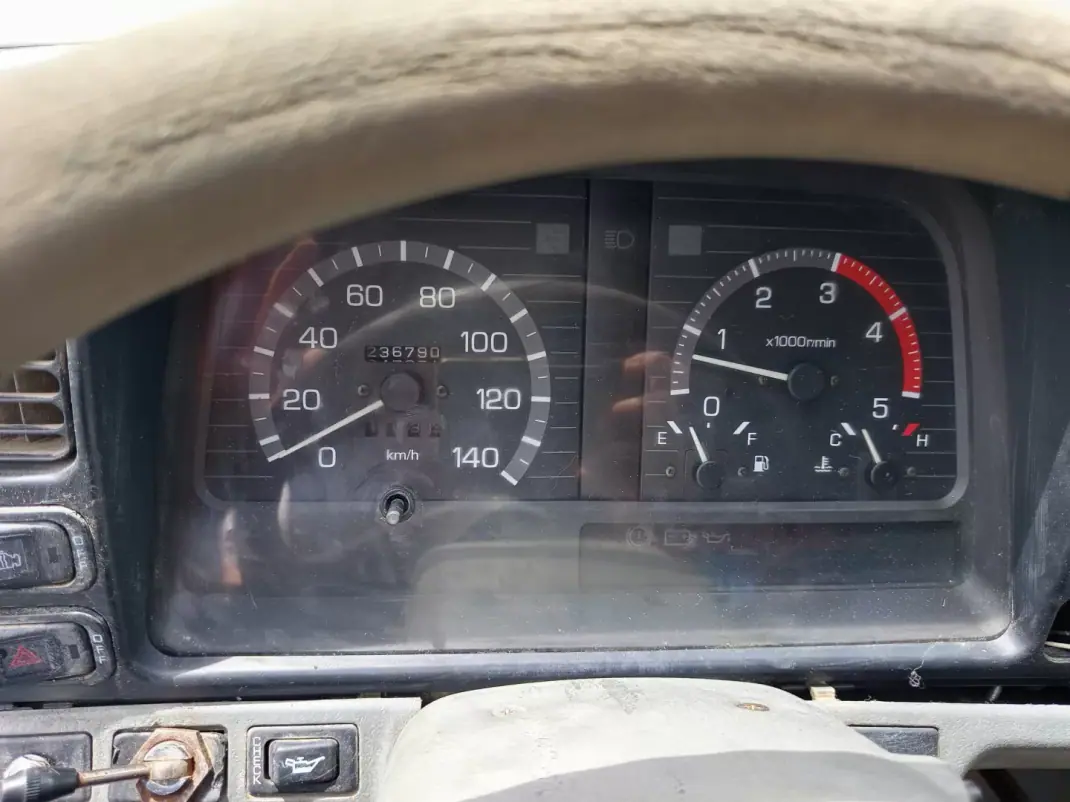 Mitsubishi 1999 - 21900 EUR, 236790 km - AUTO.MOTO.pt - 236790km - foto 8 de 8