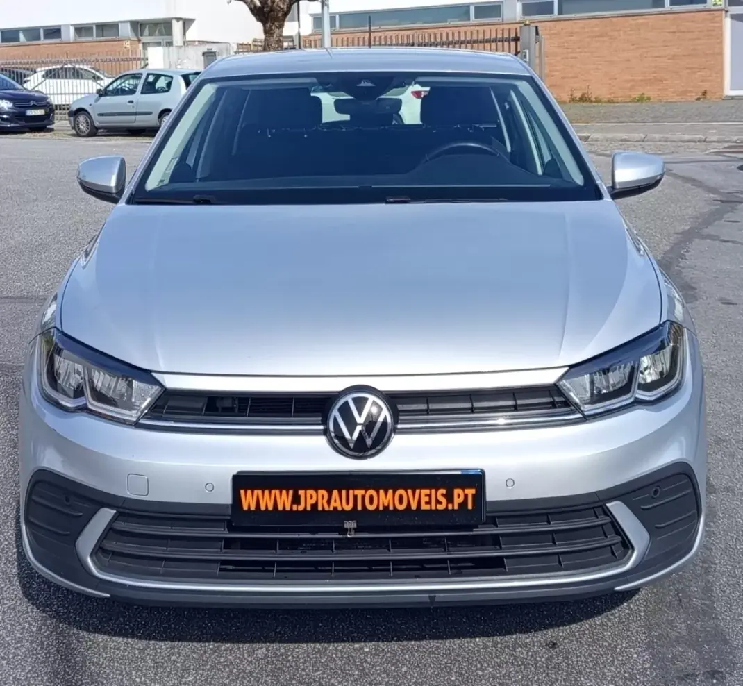 Volkswagen Polo 2022 - 14490 EUR, 114100 km - AUTO.MOTO.pt - 114100km - foto 2 de 19