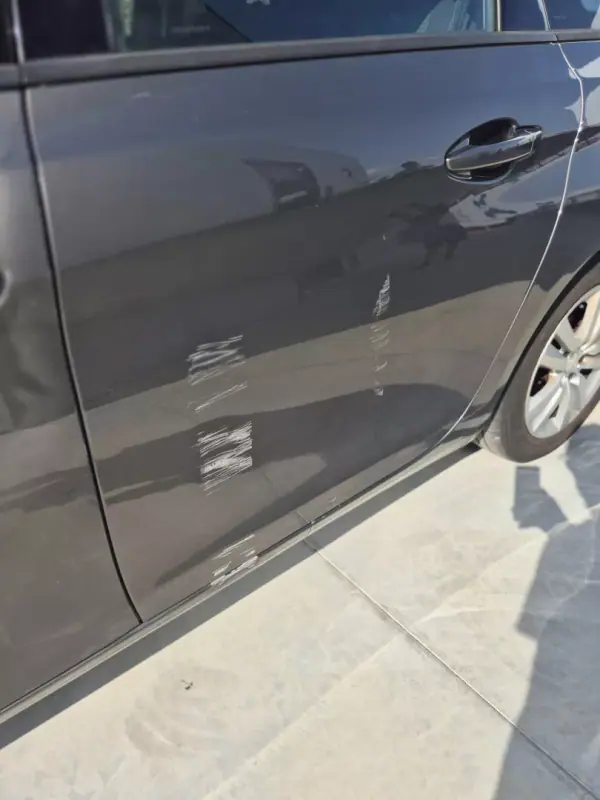Peugeot 308 SW 2018 - 10500 EUR, 261000 km - 261000km - foto 35 de 38