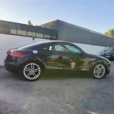 Audi TT Coupé 2009 - 14800 EUR, 281503 km - AUTO.MOTO.pt - 281503km - foto 8 de 15