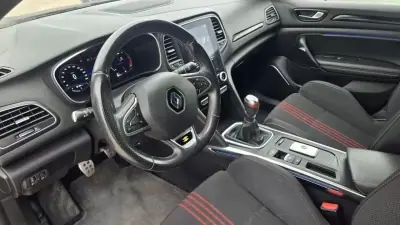 Renault Mégane 2021 - 17450 EUR, 67800 km - AUTO.MOTO.pt - 67800km - foto 8 de 20