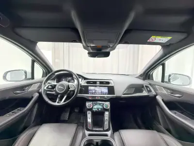 Jaguar I-Pace 2018 - 20999 EUR, 120000 km - AUTO.MOTO.pt - 120000km - foto 10 de 20