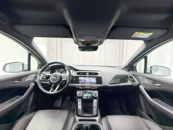 Jaguar I-Pace 2018 - 20999 EUR, 120000 km - AUTO.MOTO.pt - 120000km - foto 10 de 20