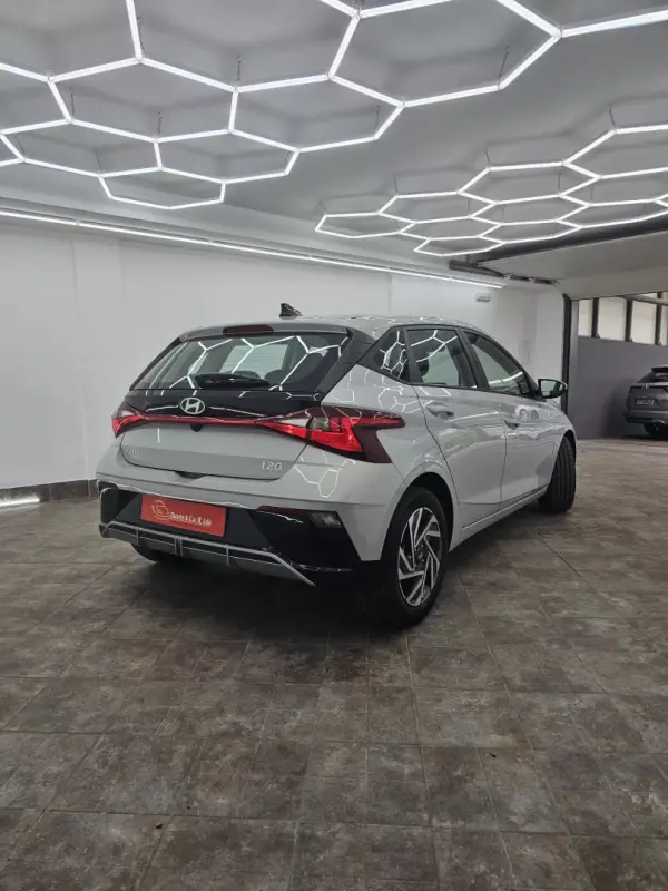 Hyundai i20 2026 - 20350 EUR, 1812 km - AUTO.MOTO.pt - 1812km - foto 27 de 37