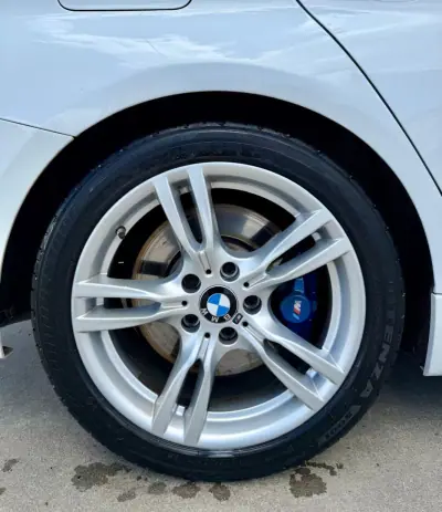 BMW 320 2019 - 23950 EUR, 152000 km - AUTO.MOTO.pt - 152000km - foto 20 de 34