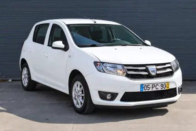 Dacia Sandero 2014 - 6990 EUR, 99876 km - 99876km - foto 1 de 25