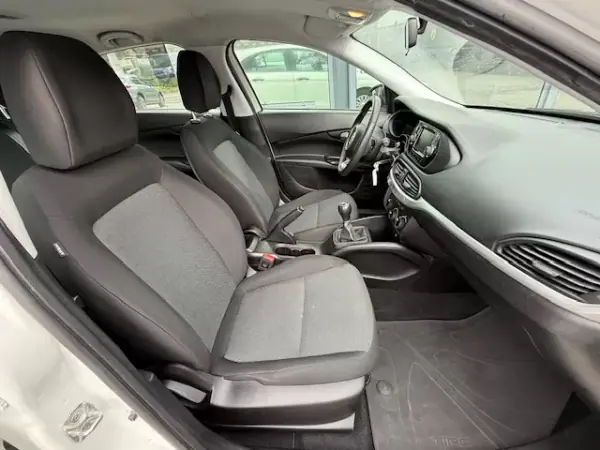 Fiat Tipo 2020 - 14900 EUR, 66570 km - AUTO.MOTO.pt - 66570km - foto 11 de 11
