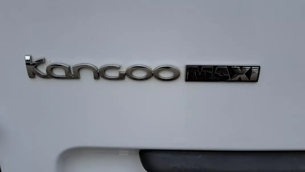 Renault TRAFIC L2H1 125CV 2019 - 19900 EUR, 106110 km - AUTO.MOTO.pt - 106110km - foto 22 de 24