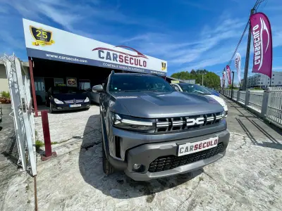 Dacia Duster 2025 - 22950 EUR, 5145 km - AUTO.MOTO.pt - 5145km - foto 3 de 40