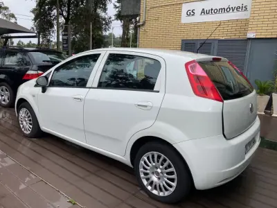 Fiat Punto 2010 - 6500 EUR, 174000 km - AUTO.MOTO.pt - 174000km - foto 3 de 15