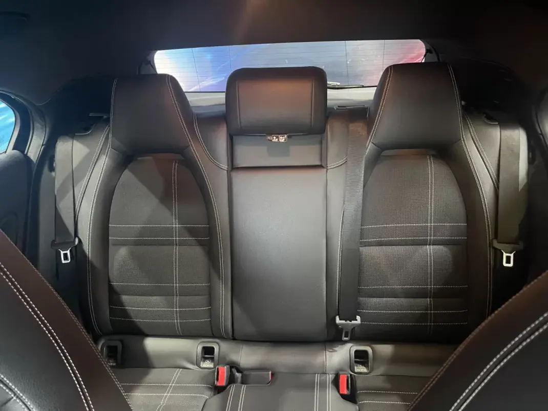 Mercedes-Benz A 200 2016 - 18450 EUR, 188000 km - AUTO.MOTO.pt - 188000km - foto 31 de 42