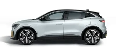 Renault Mégane E-Tech 2023 - 28000 EUR, 29000 km - AUTO.MOTO.pt - 29000km - foto 2 de 4