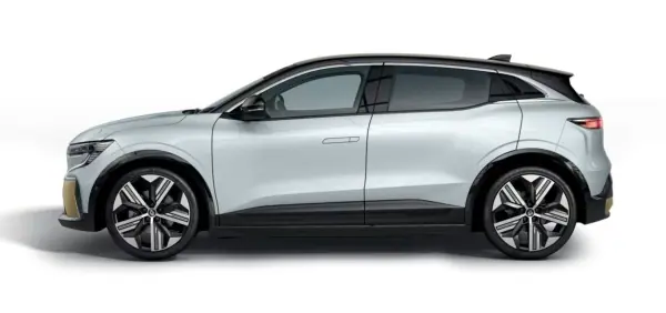 Renault Mégane E-Tech 2023 - 28000 EUR, 29000 km - AUTO.MOTO.pt - 29000km - foto 2 de 4