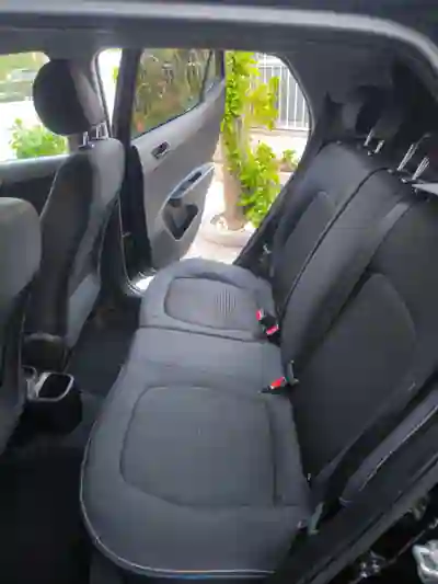 Hyundai i10 2016 - 8990 EUR, 75000 km - 75000km - foto 13 de 14