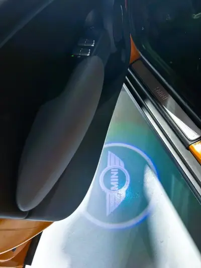 MINI 5 Portas 2016 - 13000 EUR, 203000 km - AUTO.MOTO.pt - 203000km - foto 23 de 27