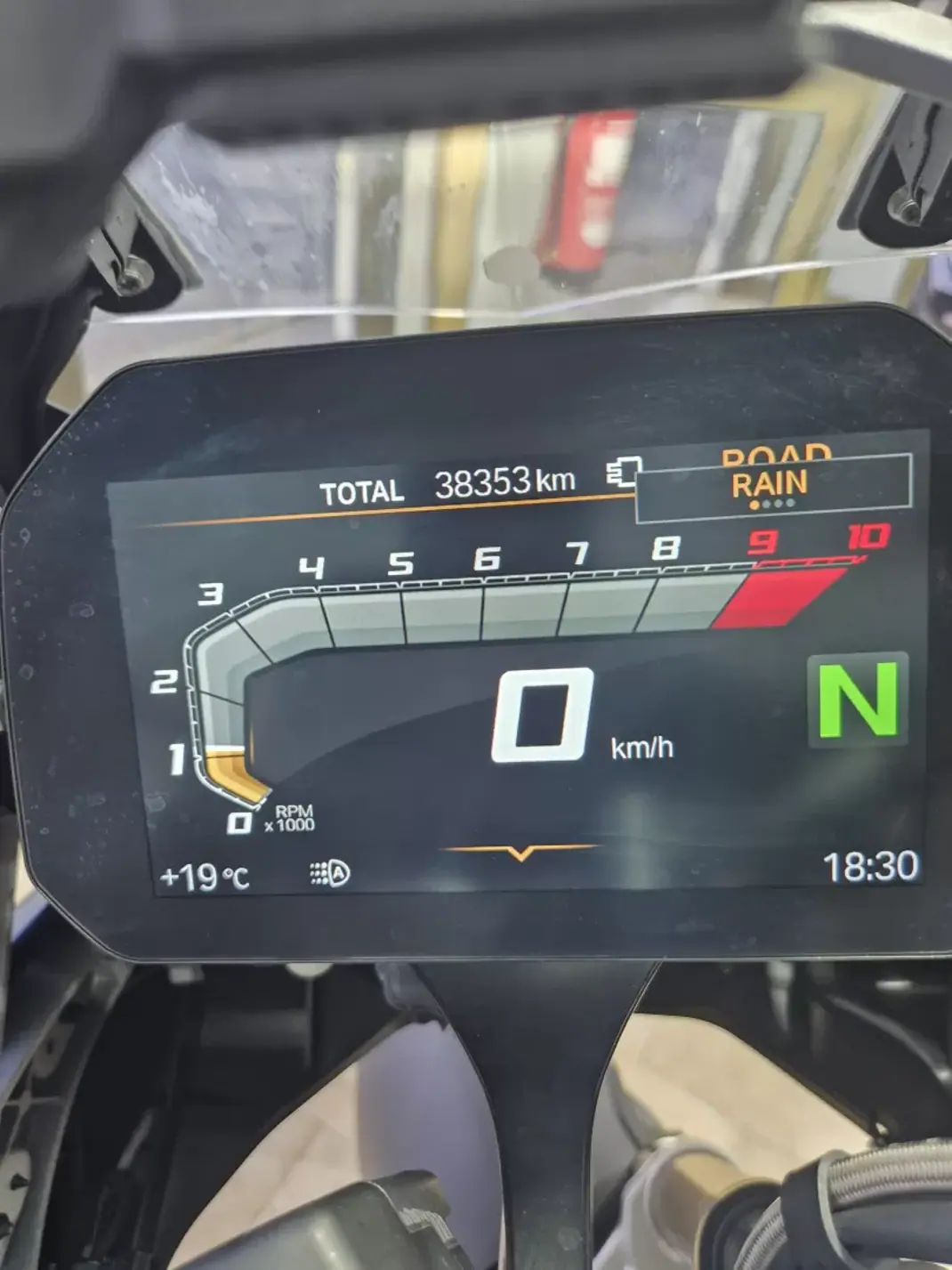 BMW R 1200 GS Adventure 2018 - 16000 EUR, 38000 km - AUTO.MOTO.pt - 38000km - foto 30 de 43