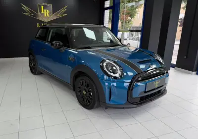 MINI 3 Portas 2023 - 23000 EUR, 4690 km - AUTO.MOTO.pt - 4690km - foto 7 de 38
