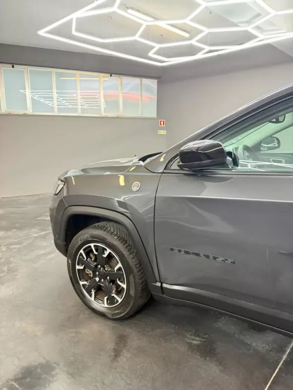Jeep Compass 2022 - 21900 EUR, 116655 km - AUTO.MOTO.pt - 116655km - foto 6 de 35