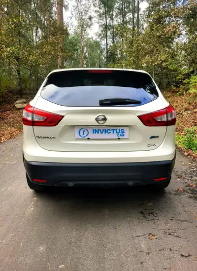 Nissan Qashqai 2016 - 15990 EUR, 153000 km - AUTO.MOTO.pt - 153000km - foto 11 de 24