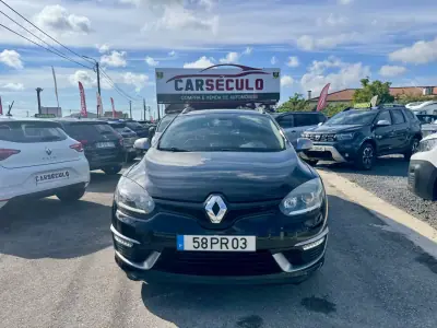 Renault Mégane Sport Tourer 2015 - 11750 EUR, 176509 km - AUTO.MOTO.pt - 176509km - foto 2 de 31