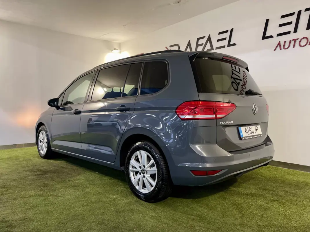 Volkswagen Touran 2021 - 19500 EUR, 171000 km - 171000km - foto 10 de 39