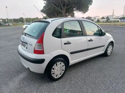 Citroën C3 2007 - 4490 EUR, 259408 km - AUTO.MOTO.pt - 259408km - foto 8 de 26