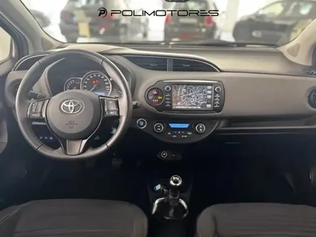 Toyota Yaris 2018 - 14750 EUR, 84619 km - 84619km - foto 10 de 17