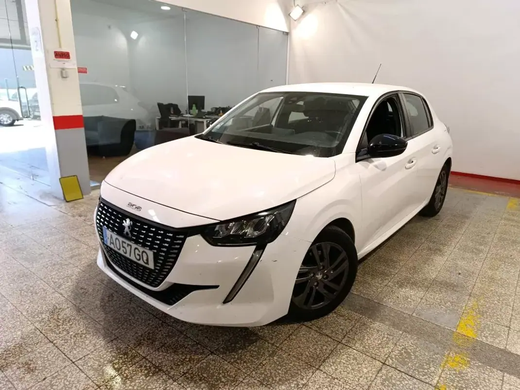 Peugeot 208 2022 - 13499 EUR, 118021 km - AUTO.MOTO.pt - 118021km - foto 1 de 11