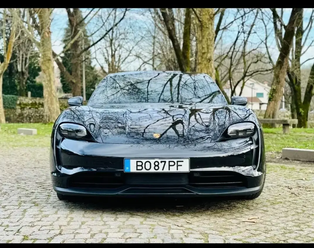 Porsche Taycan 2021 - 53499 EUR, 153620 km - AUTO.MOTO.pt - 153620km - foto 25 de 28