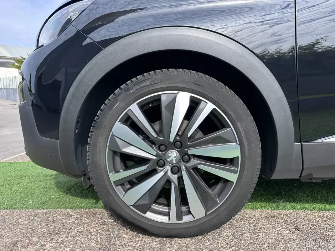 Peugeot 3008 2019 - 17900 EUR, 180000 km - AUTO.MOTO.pt - 180000km - foto 20 de 62