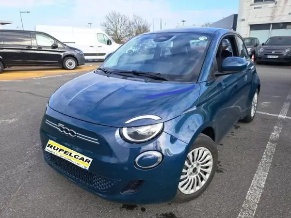 Fiat 500e 2023 - 18990 EUR, 24336 km - AUTO.MOTO.pt - 24336km - foto 3 de 22